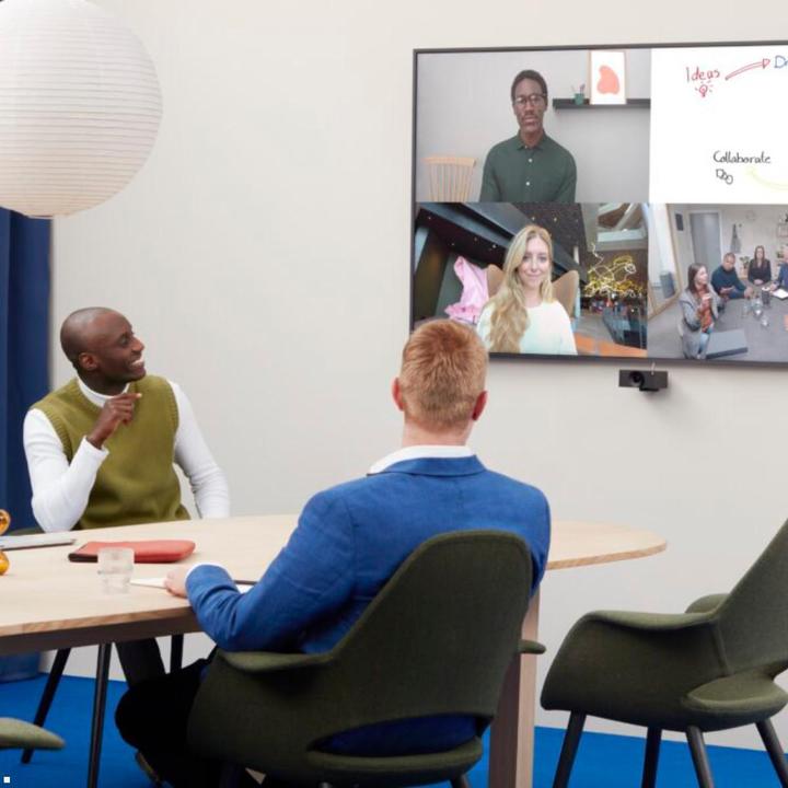 Actual product image Huddly L1 incl. USB Adapter. Wall Mount Bracket & 2m Ethernet Cable