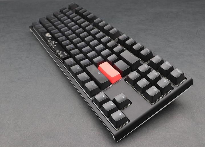 Produktbild Ducky One 2 (DE, Kabelgebunden)