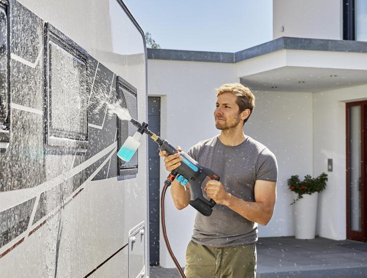 Productafbeelding Gardena AquaClean (Oplaadbare batterij)