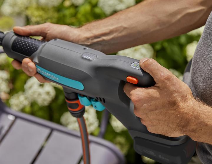 Produktbild Gardena AquaClean (Akkubetrieb)