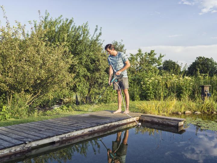 Produktbild Gardena AquaClean (Akkubetrieb)