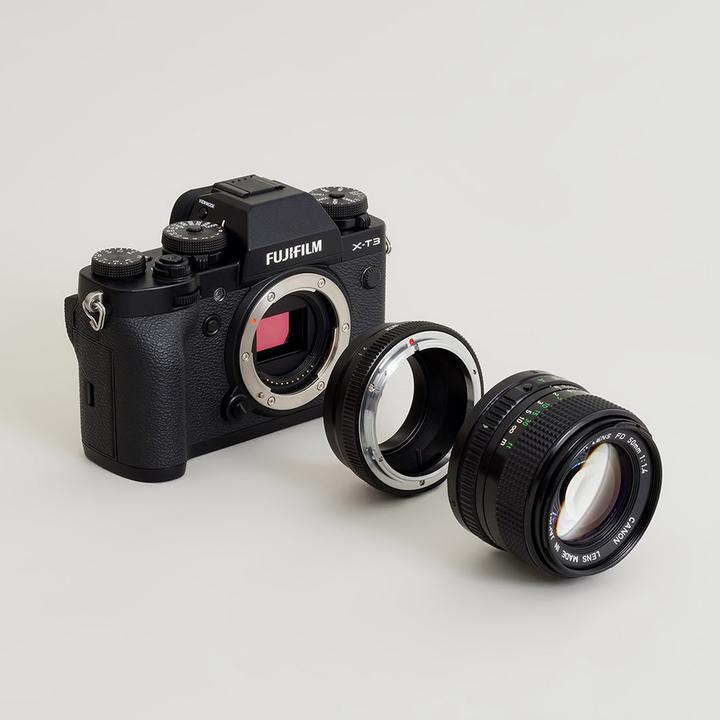 Produktbild Urth Lens Mount Adapter: Compatible with Canon FD Lens to Fujifilm X Camera Body