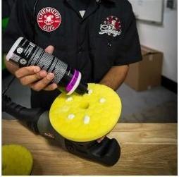 Produktbild Chemical Guys Hex Logic Quantum Heavy Cutting Polierpad stark