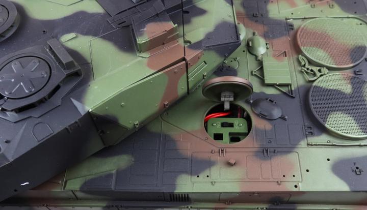 Actual product image Amewi Panzer Leopard 2 A6 2.4GHz M 1:16 / R&S / Metal Gear Unit (RTR Ready-to-Run)