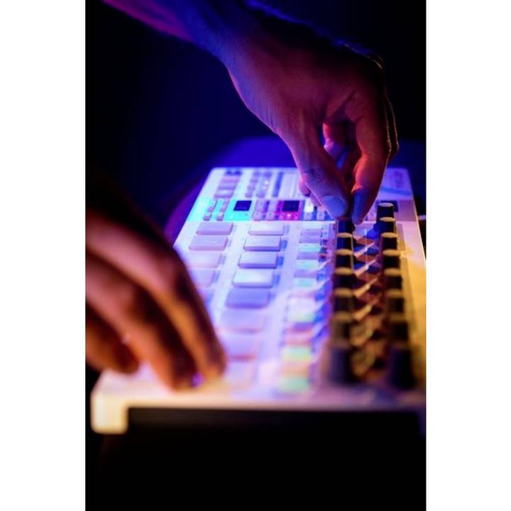 Actual product image Arturia BeatStep Pro (Controller)