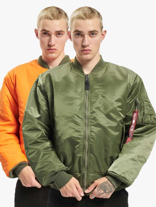 Actual product image Alpha Industries MA-1 (L)