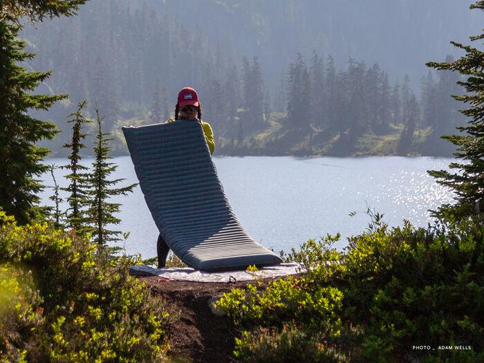 Actual product image Therm-a-Rest NeoAir Topo Luxe Balsam L
