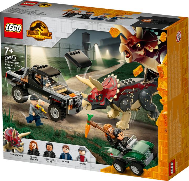 Actual product image LEGO Attack of a triceratops on a pickup truck (76950, LEGO Jurassic World)