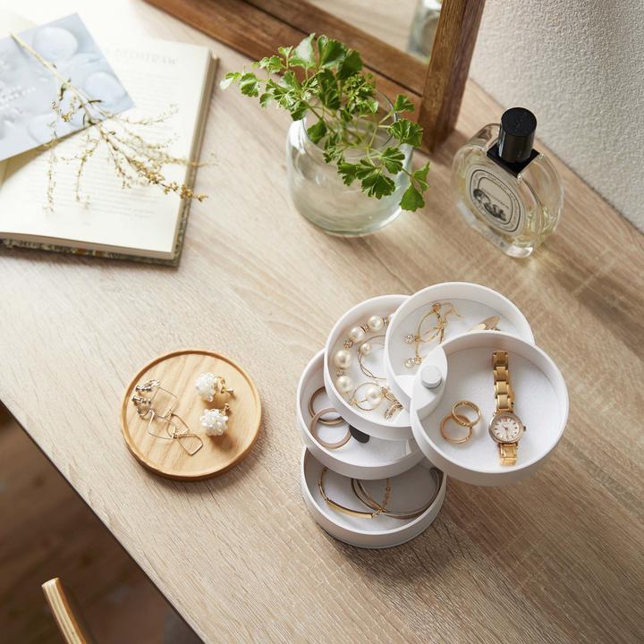 Actual product image Yamazaki Tosca 5-piece jewellery holder, white