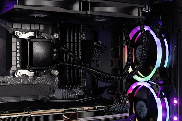 Actual product image Captiva R56-565 (AMD Ryzen 7 3700X, 32 GB, 2000 GB, GeForce RTX 3070)
