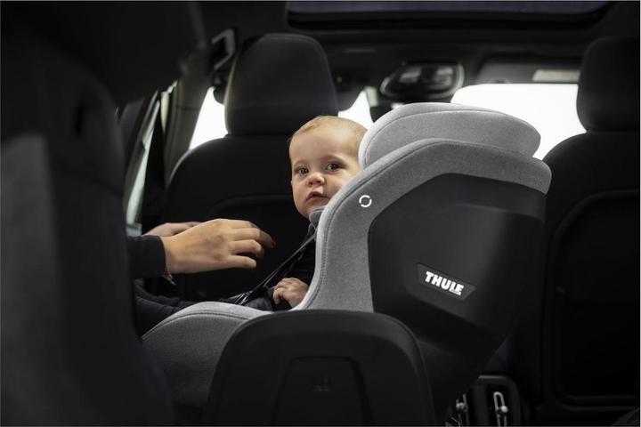 Actual product image Thule Elm (Reboarder, ECE R129/i-Size Standard)
