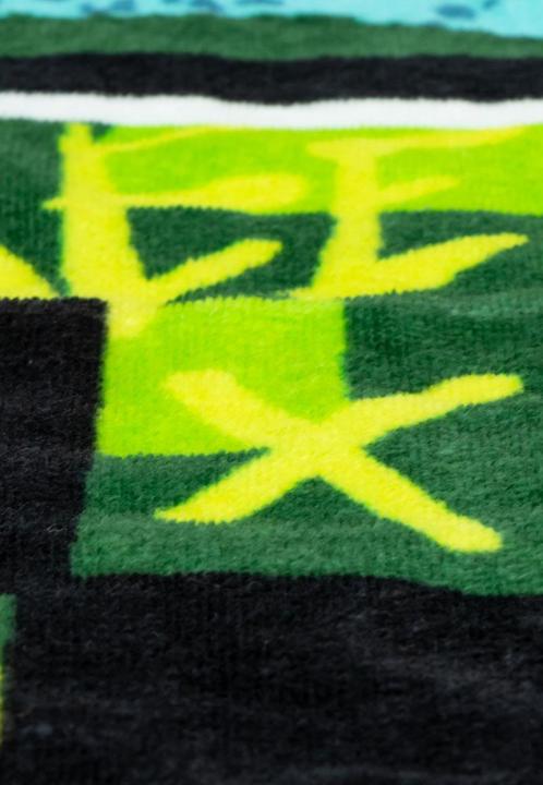 Actual product image Cerdá Minecraft Towel Premium Creeper 70 x 140 cm (70 x 140 cm)