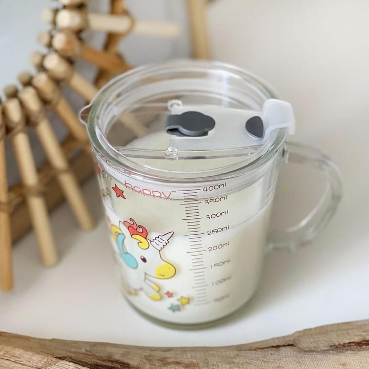 Actual product image Intirilife Children's drinking cup with lid, scale and straw