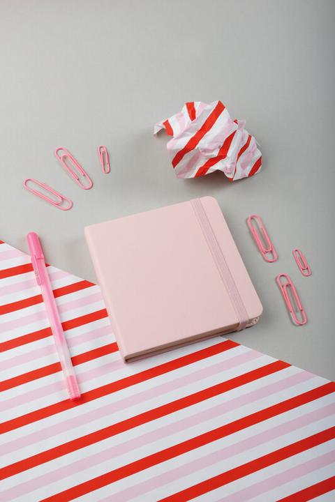 Actual product image Talens Coloring book 12 x 12 cm pastel pink (12 x 12 cm, Hardcover)