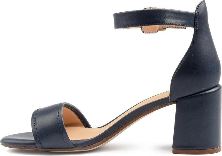 Actual product image Clarks Ezoria Mae (39)