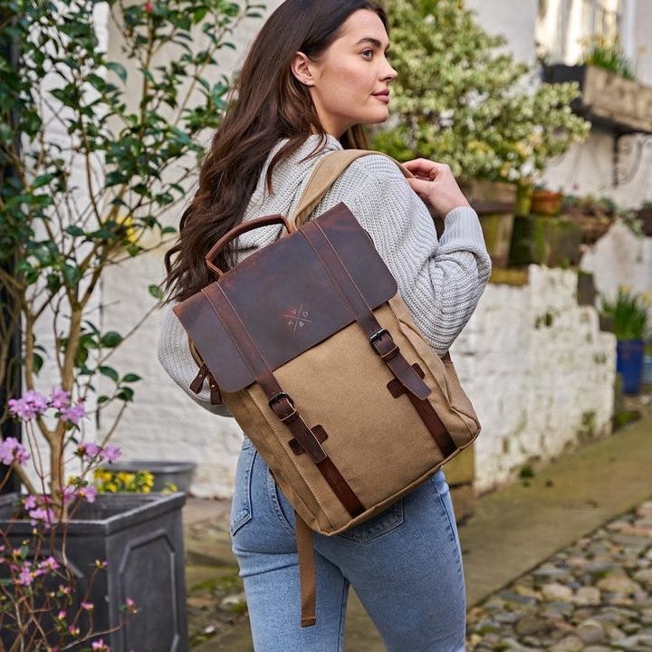 Produktbild Only-Bags.Store Segeltuch-Rucksack, strapazierfähiger Leder-Rucksack, stilvolle 15in Laptop-Tasche, ästhetische (14 l)
