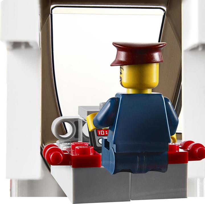 Actual product image LEGO City High Speed Train (60051, LEGO City)