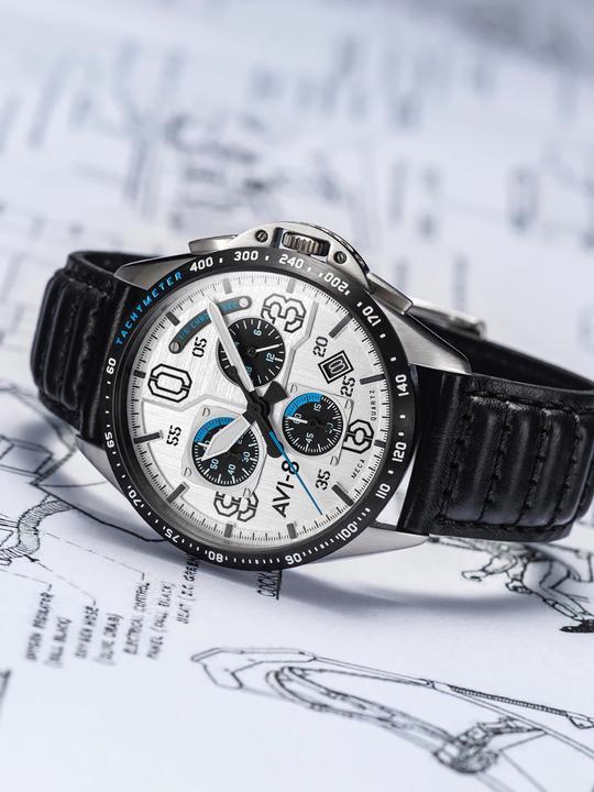 Produktbild AVI-8 AV-4077-01 P-51 Mustang Chronograph 43mm 5ATM (Analoguhr, 43 mm)