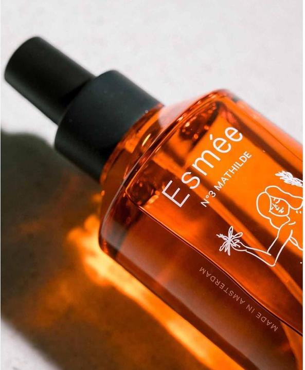 Actual product image Esmée Premium Scents - Room Spray (200 ml)