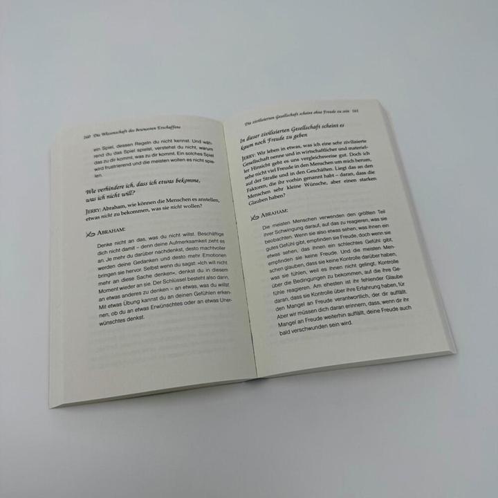 Actual product image The Law of Attraction (German, Esther Hicks, 2009)