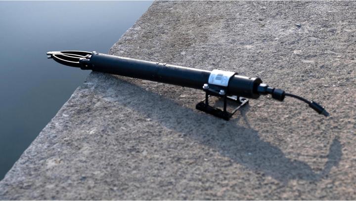 Actual product image Chasing Robot arm V2 gripper to M2/M2 Pro