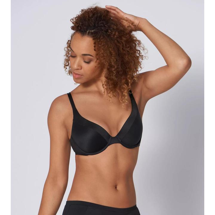 Actual product image Triumph Body Make-up Soft Touch underwired bra (105 B, Single pack)