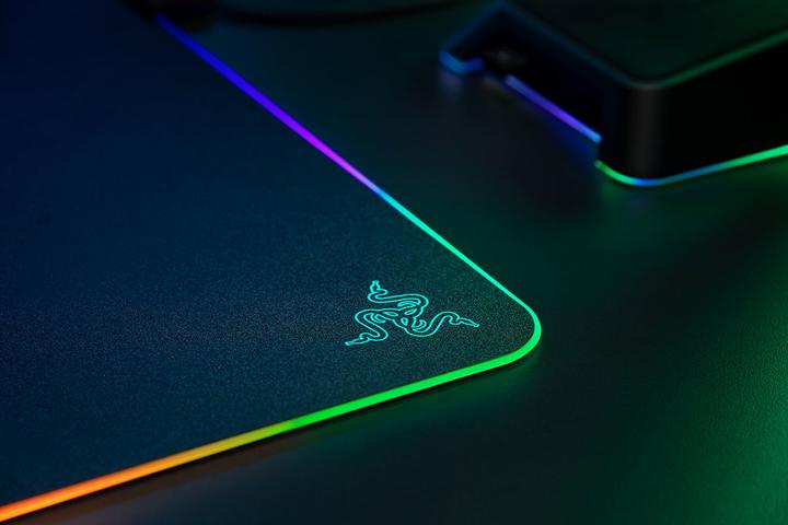 Produktbild Razer Firefly V2 (L)