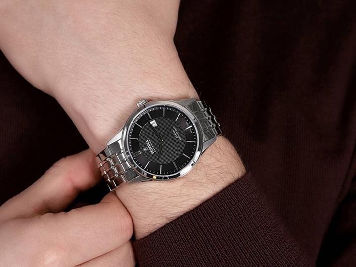 Produktbild Festina Swiss Made (Analoguhr, 40 mm)