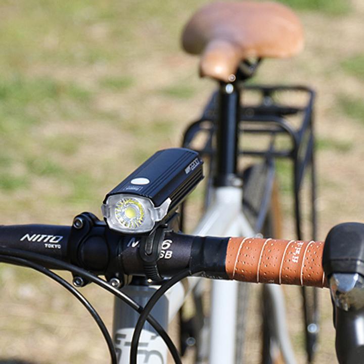 Produktbild CatEye AMPP2200 Scheinwerferrad - Fahrradbeleuchtung max.2200 Lumen -Markendauer 1 bis 60 Stunden -U (2200 lm)