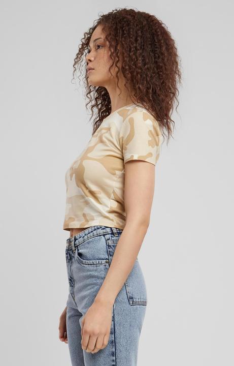 Actual product image Urban Classics Ladies Cropped Camo Tee - 137885 (L)
