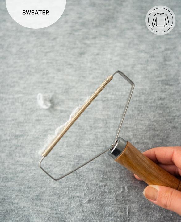 Actual product image Esmée Lint Remover / Pet Hair Remover