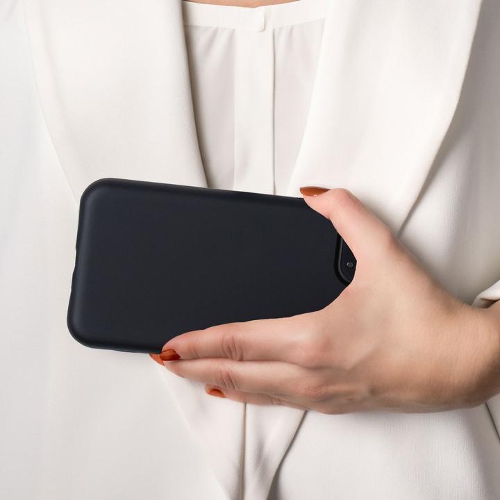 Actual product image Cadorabo TPU Liquid Silicone Case Cover (Apple iPhone 11 Pro)