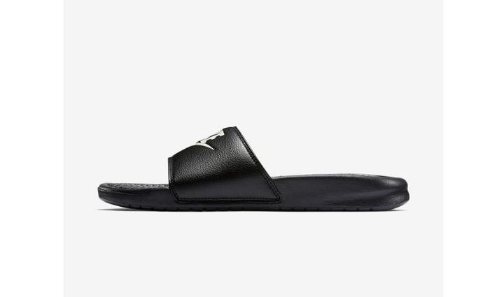 Produktbild Nike Benassi (45)