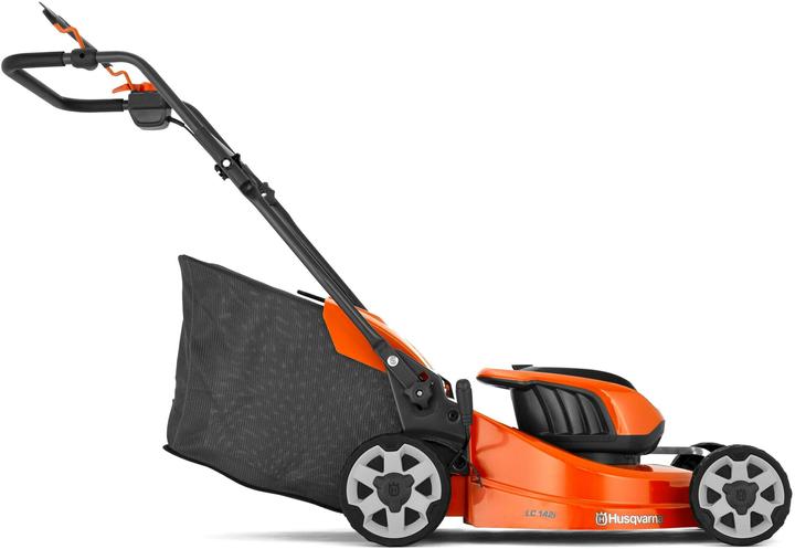 Actual product image Husqvarna LC 142i (Rechargeable battery operated)