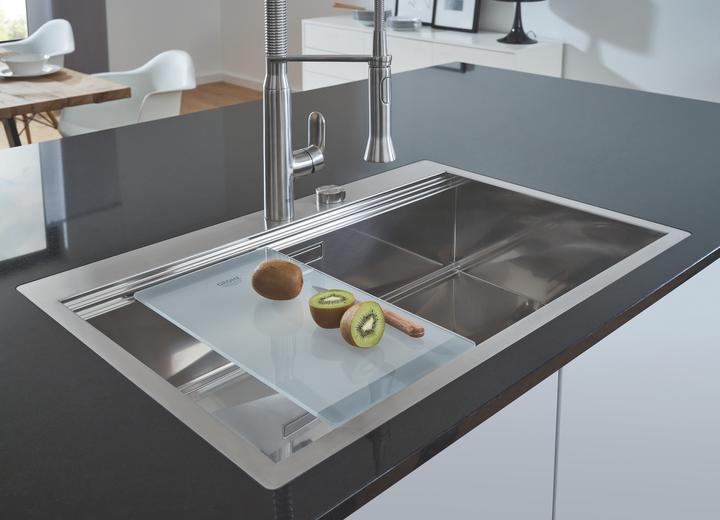 Produktbild Grohe Küchenarmatur mit flexiblen Auslauf K7 supersteel matt 31379