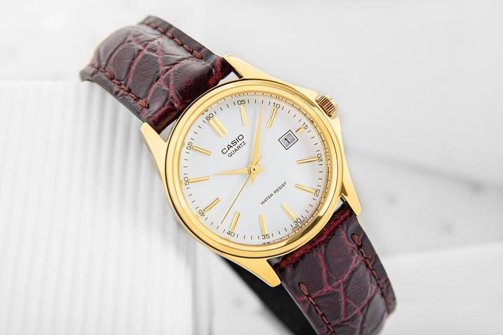 Actual product image Casio Collection - LTP-1183Q-7A (Analogue wristwatch, 25 mm)