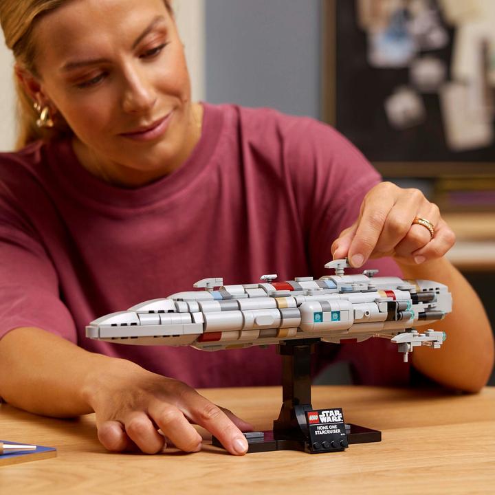 Image du produit LEGO Sternkreuzer Heimat Eins (75405, LEGO Star Wars)