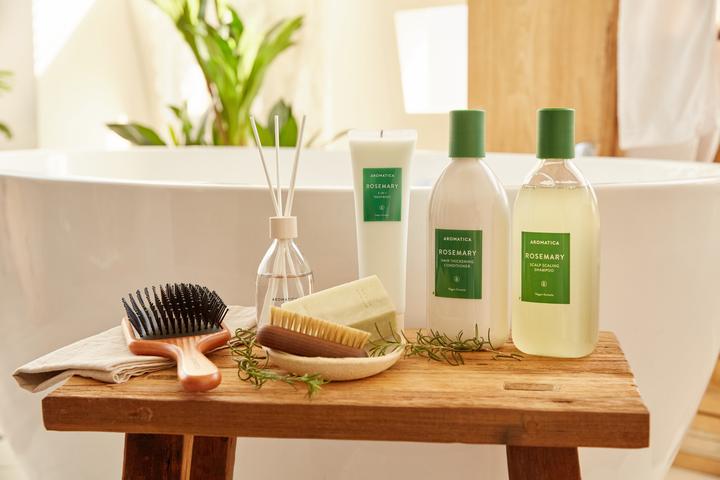 Immagine prodotto Aromatica Balsamo Addensante Per Capelli Al Rosmarino (400 ml)