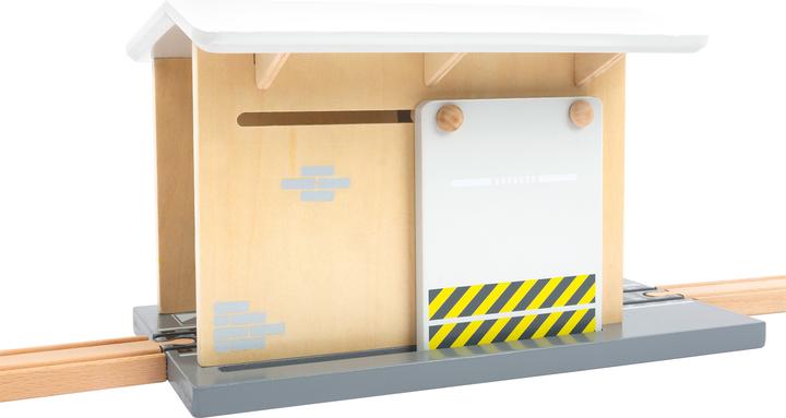 Produktbild small foot Güterbahnhof mit Zubehör