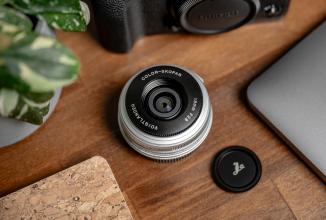 Actual product image Voigtländer Colour-Skopar 18mm / 2.8 asph. silver (Fujifilm X, APS-C / DX)