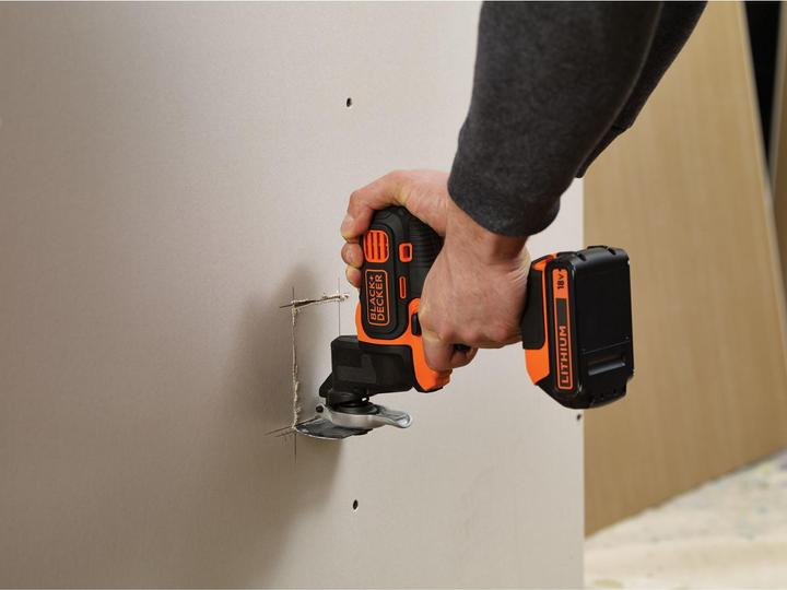 Actual product image Black & Decker MultiEvo MT218K (Rechargeable battery operated)