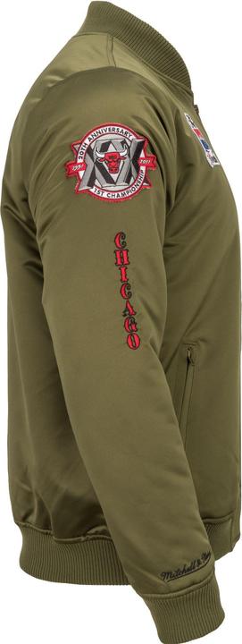 Actual product image Mitchell & Ness M&N Satin Bomber Jacket - PATCHES Chicago Bulls olive - M (M)