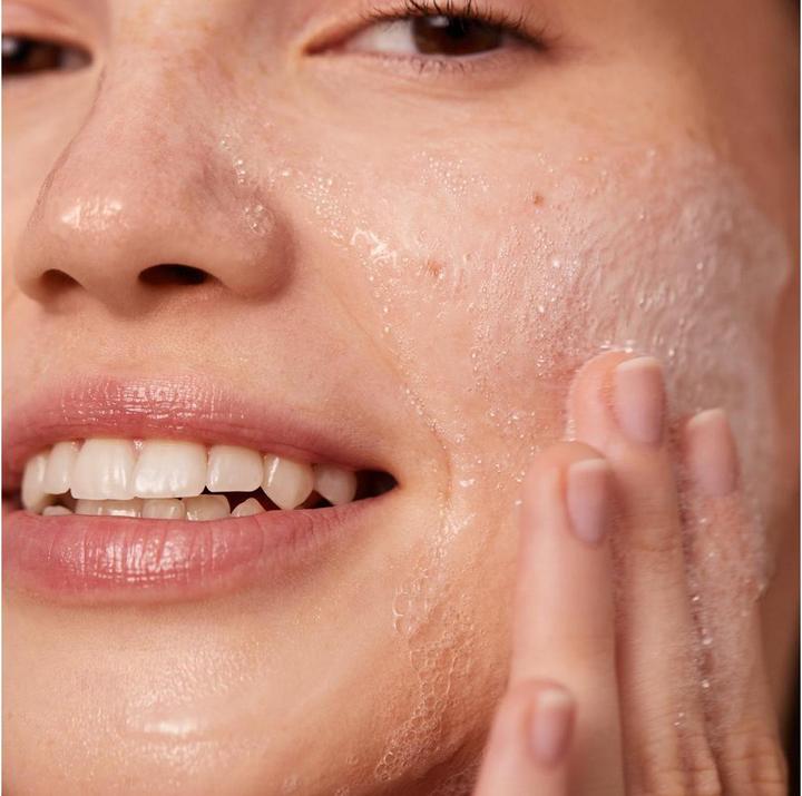Image du produit NIVEA Gel nettoyant à l'eau de rose (Démaquillant, Gel, 150 ml)