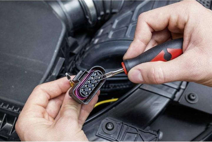 Actual product image Vigor V4451 Cable release tool kit