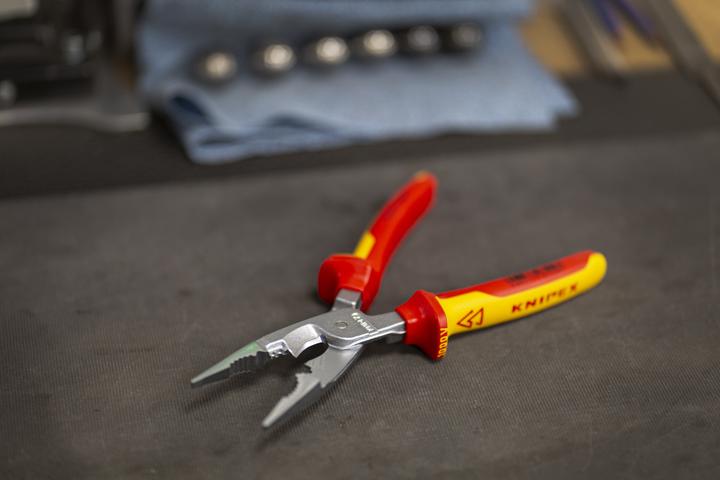 Actual product image Knipex Pliers for Electrical Installation (200 mm)
