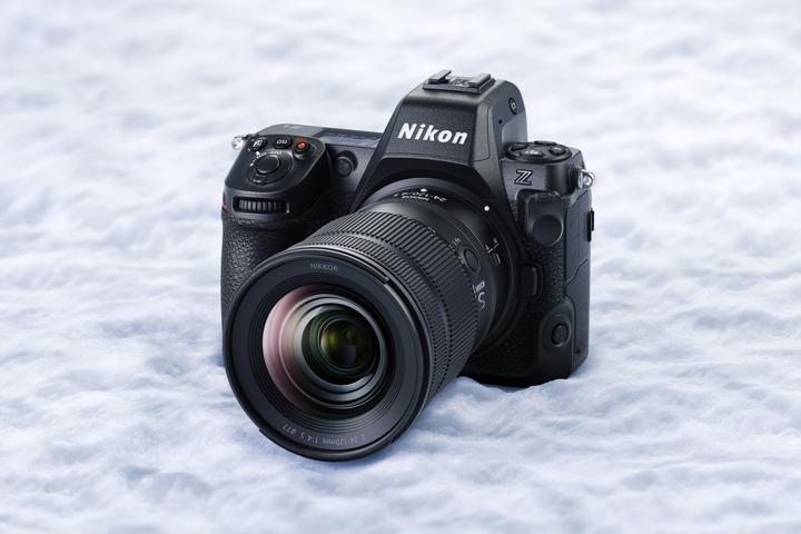 Produktbild Nikon Z8 Kit (24 - 120 mm, 45.70 Mpx, Vollformat)