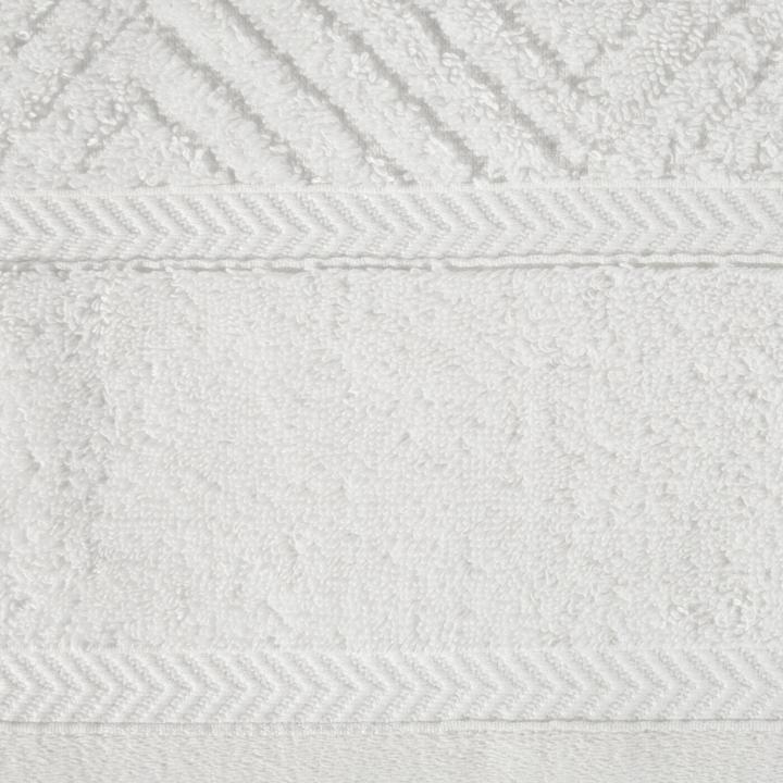 Actual product image Eurofirany REINA LINE cotton towel with zigzag pattern and smooth edge, 500 g/m2, 50 x 90 cm (50 x 90 cm)
