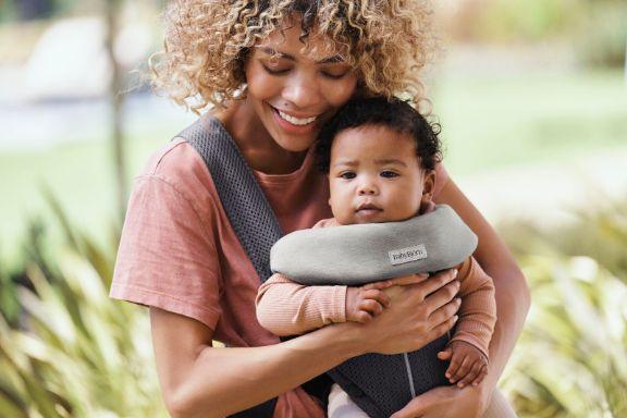 Actual product image BabyBjörn Bibs Move and Mini, pack of 2, jersey light grey