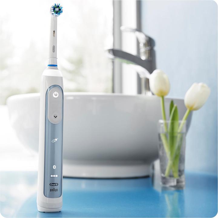 Actual product image Oral-B smart expert (Oscillating toothbrush)