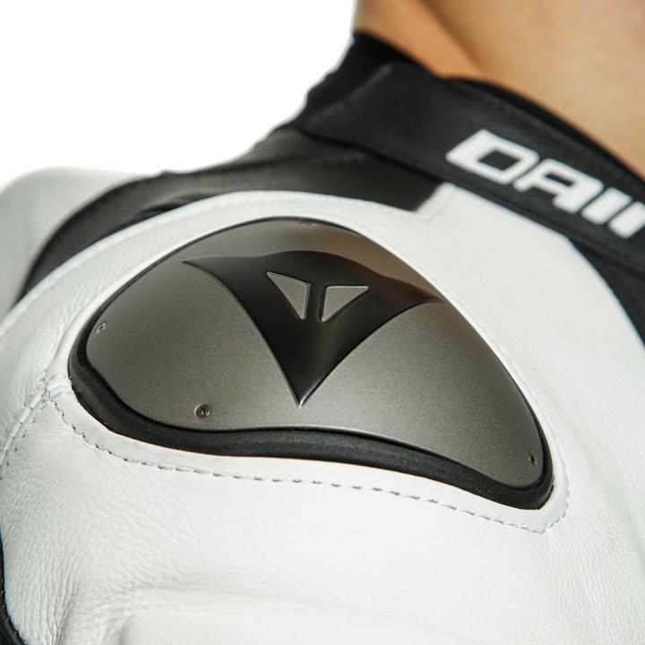 Produktbild Dainese Lederkombi perf. 1-tlg. LAGUNA SECA 5 K/L (Herren, 110)